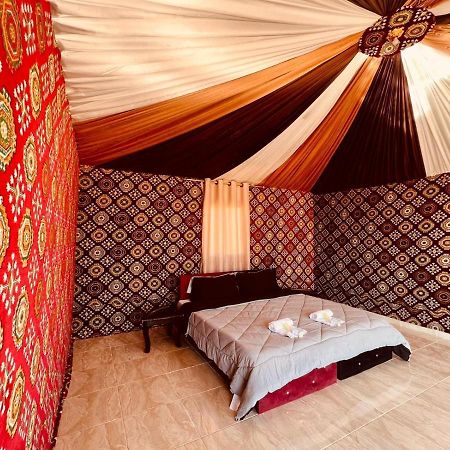 Wadi Rum Bedouin Tour With A Camp Экстерьер фото