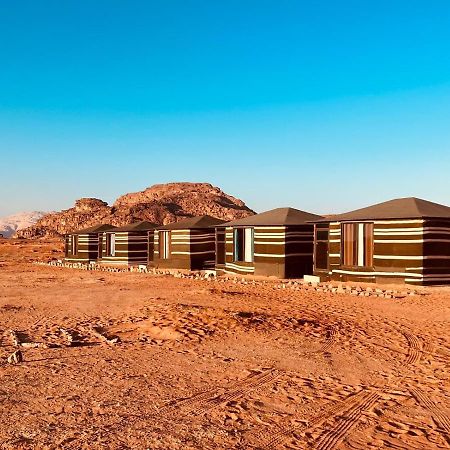 Wadi Rum Bedouin Tour With A Camp Экстерьер фото