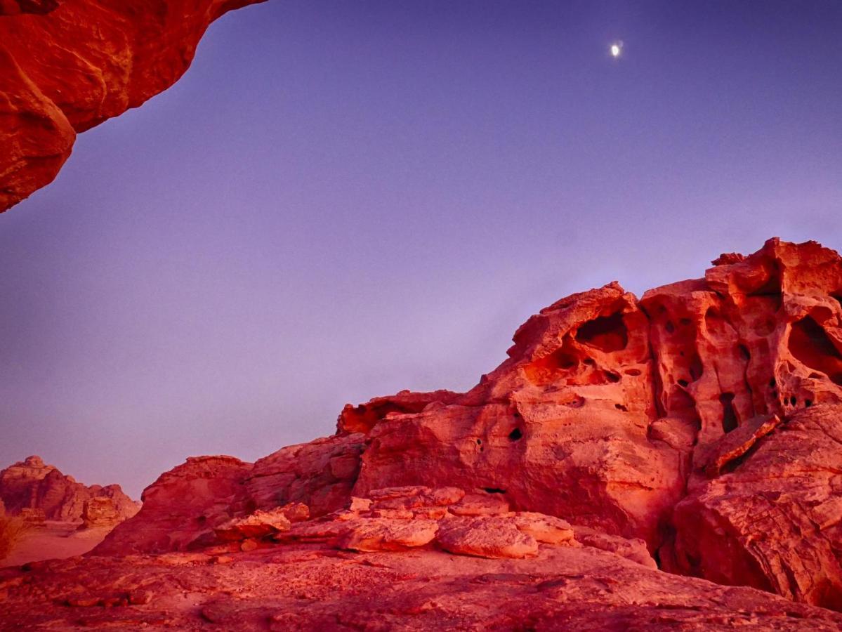 Wadi Rum Bedouin Tour With A Camp Экстерьер фото