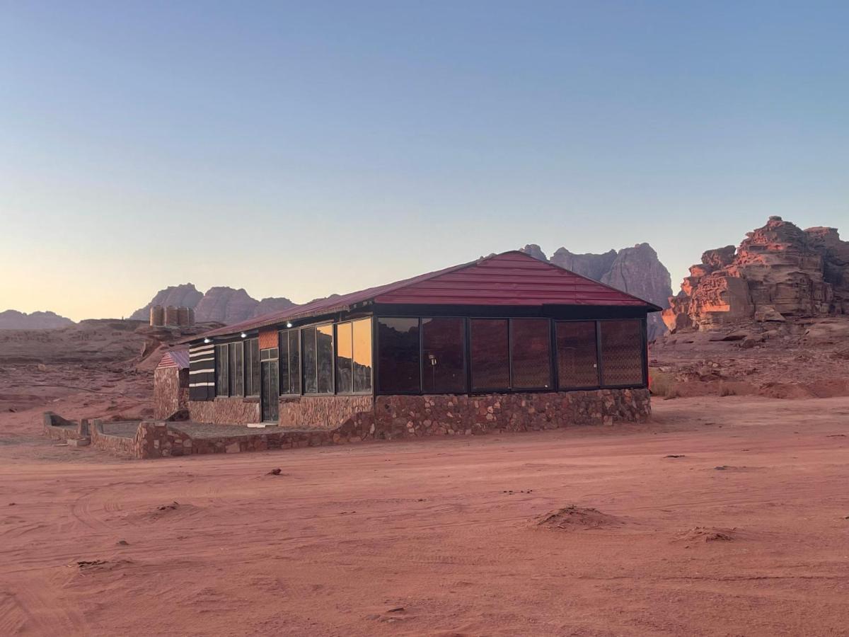 Wadi Rum Bedouin Tour With A Camp Экстерьер фото