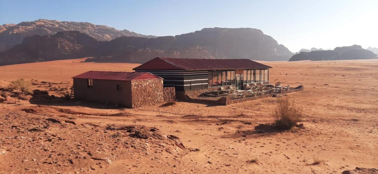 Wadi Rum Bedouin Tour With A Camp Экстерьер фото
