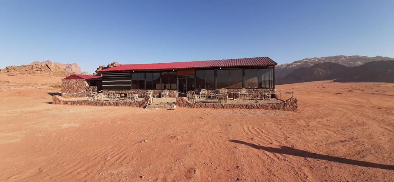Wadi Rum Bedouin Tour With A Camp Экстерьер фото