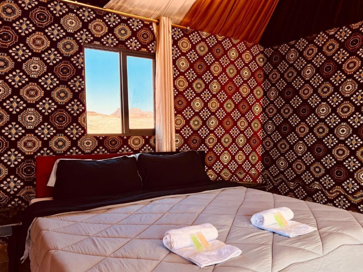 Wadi Rum Bedouin Tour With A Camp Экстерьер фото