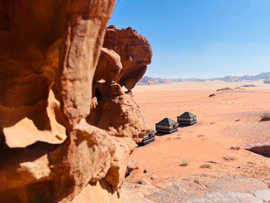Wadi Rum Bedouin Tour With A Camp Экстерьер фото