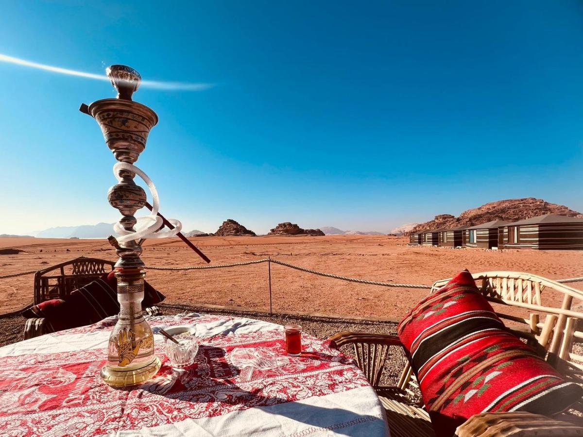 Wadi Rum Bedouin Tour With A Camp Экстерьер фото